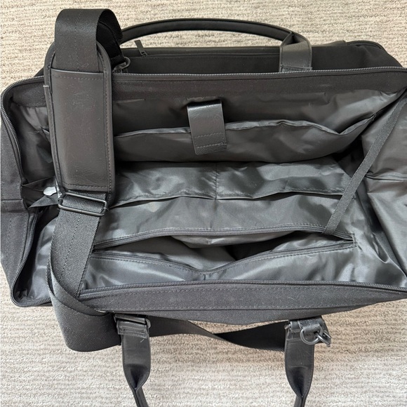 Black BEIS Weekender Bag - Picture 3 of 4